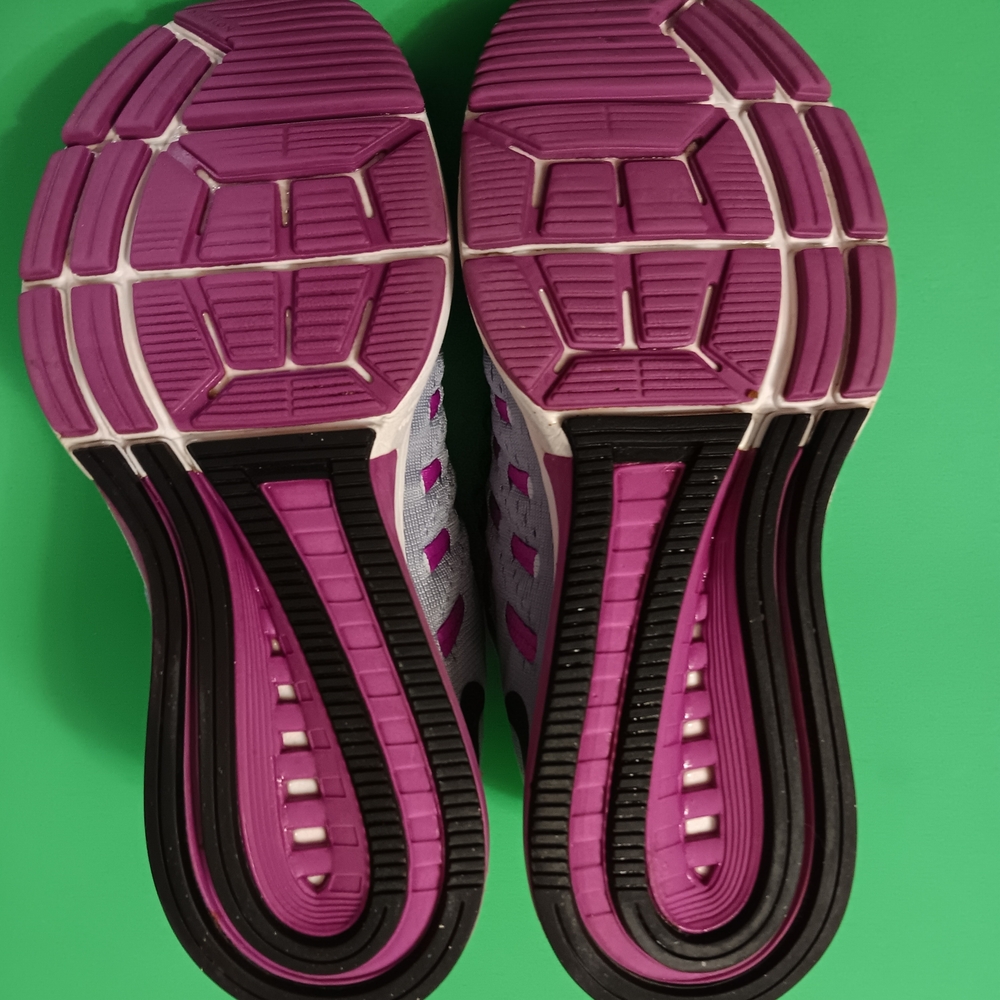 2015 Nike Zoom Vomero 11 Running Shoes (818100-405) Preowned Women's Size 8 - Picture 8 of 12